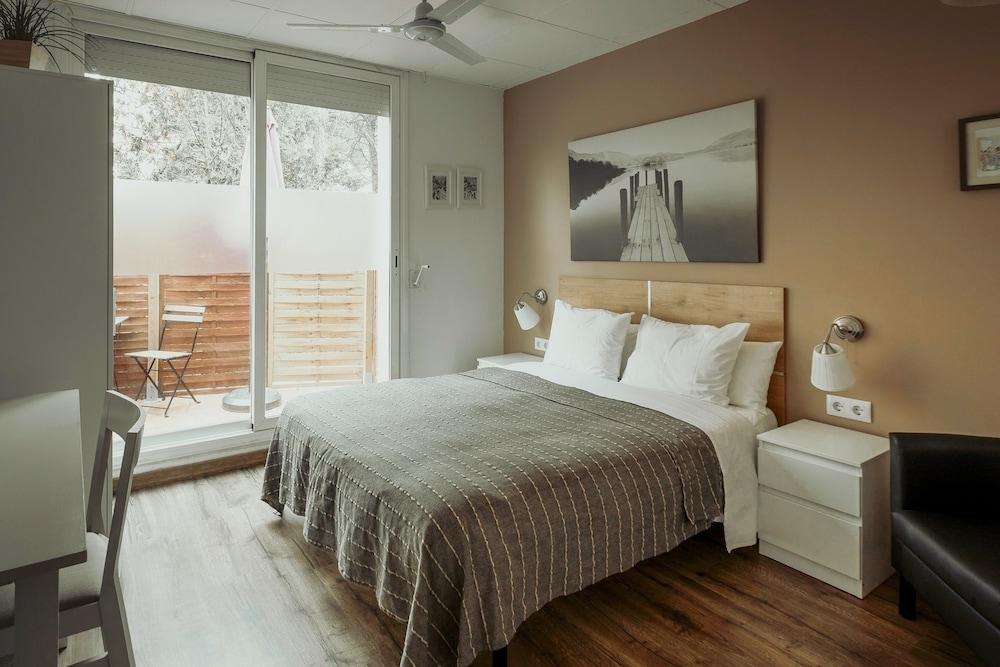 B&B Ines Sant Cugat del Vallès Eksteriør billede