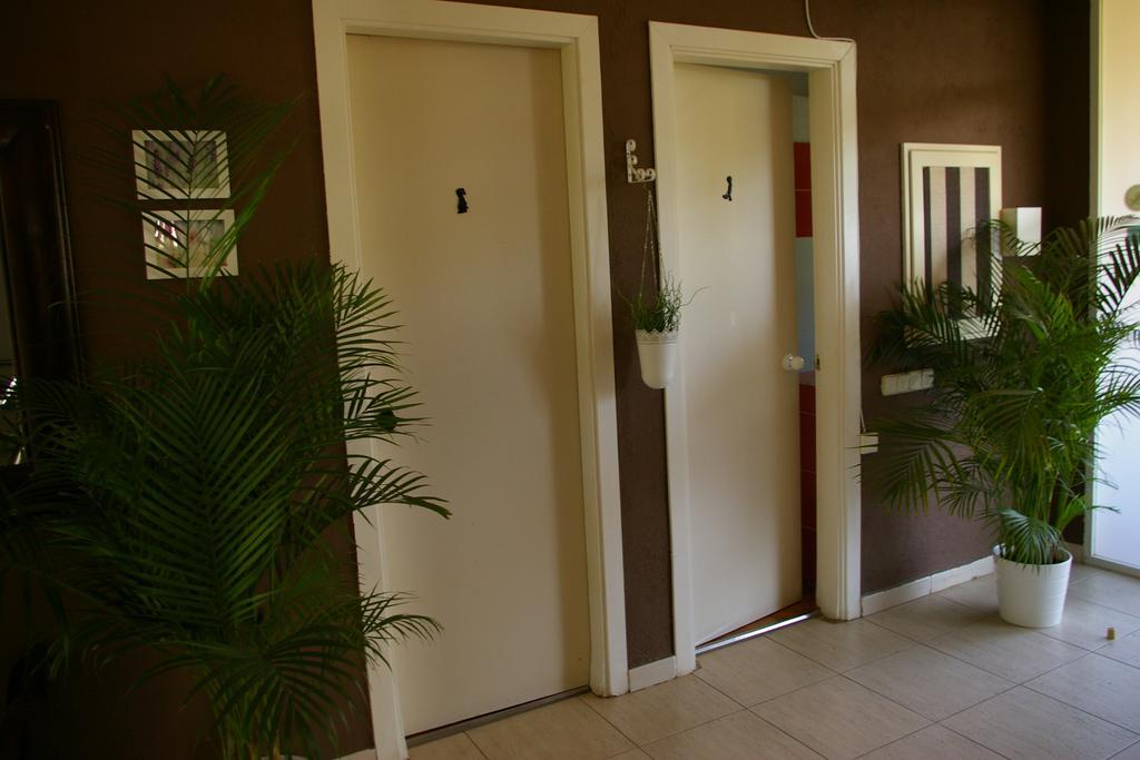 B&B Ines Sant Cugat del Vallès Eksteriør billede