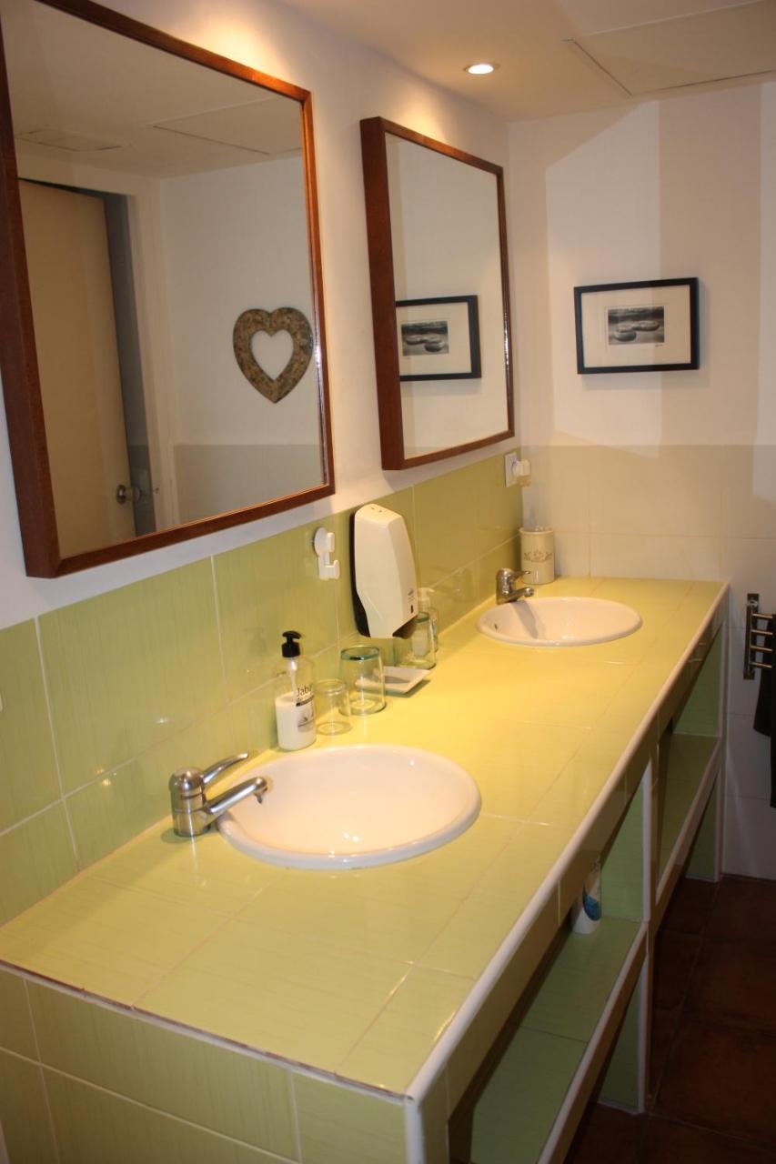 B&B Ines Sant Cugat del Vallès Eksteriør billede