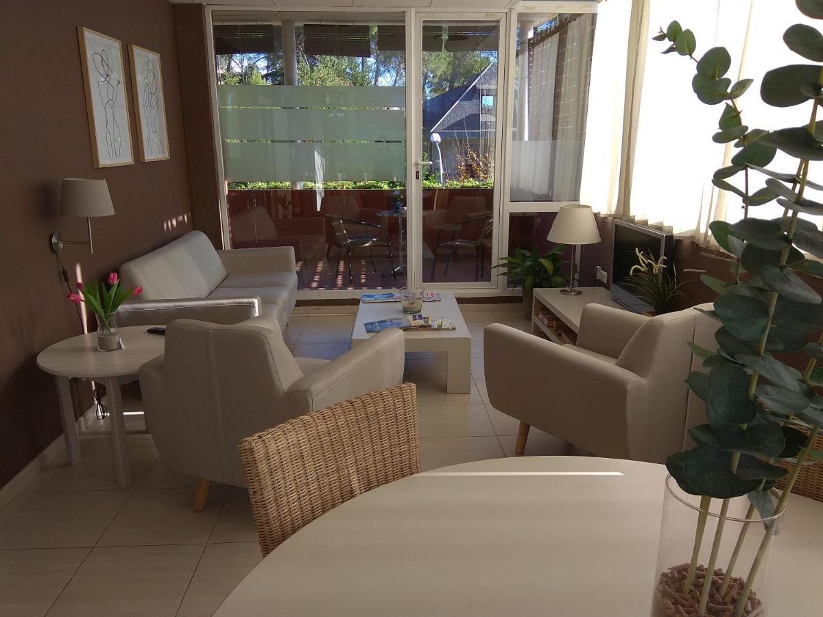B&B Ines Sant Cugat del Vallès Eksteriør billede