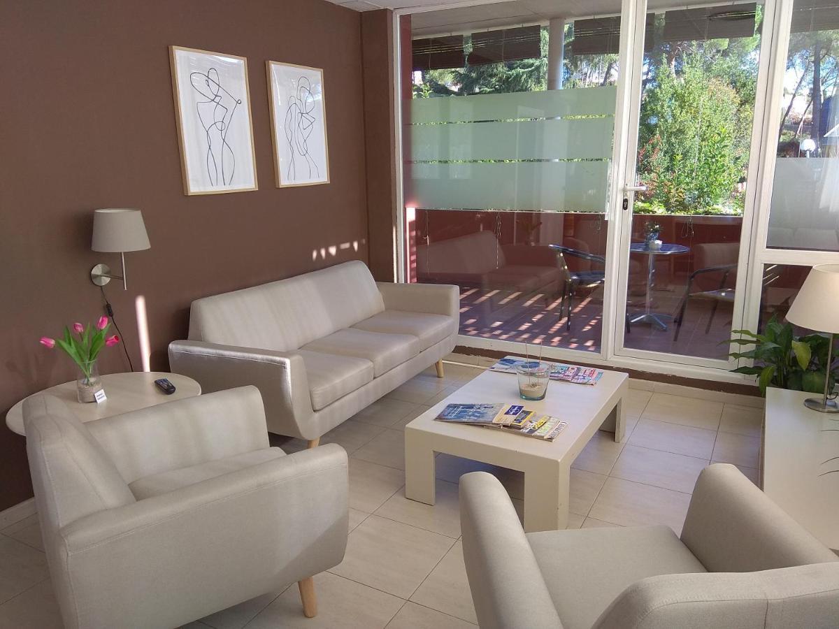 B&B Ines Sant Cugat del Vallès Eksteriør billede